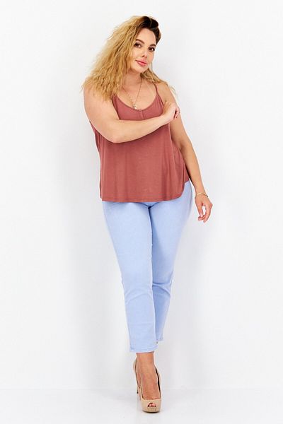 Gentle Fawn Women Henley Neck Sleeveless Solid Tank Top, Brown