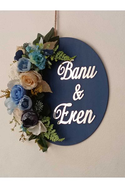 Moshi Design Comfortable Design for Weddings and Engagements