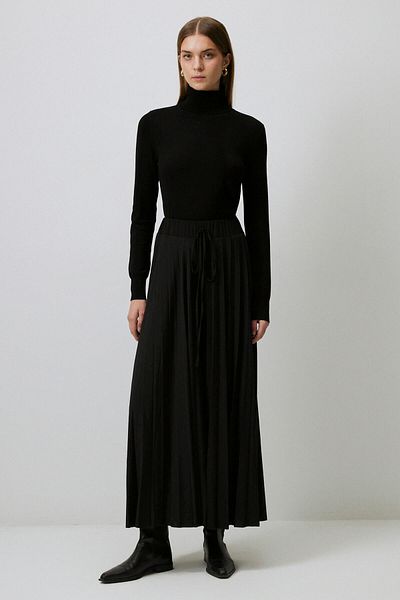 Touché Privé Pleated Knitted Pant