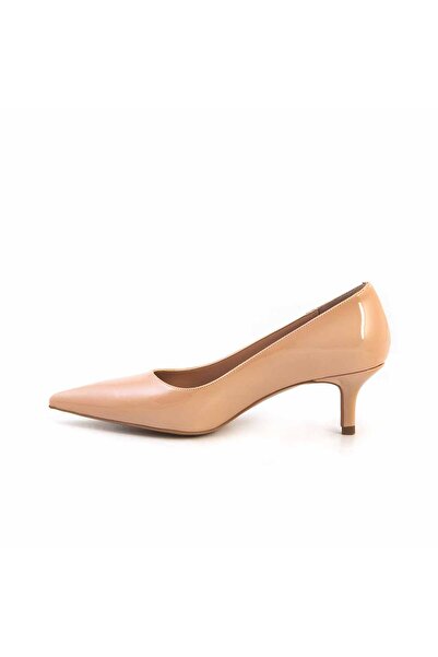 KEMAL TANCA Kadın Rugan Deri Bej Parlak Topuklu Ayakkabı