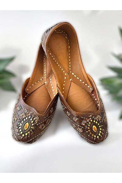 Saraswati Society Hindistandan Gelen Etnik Babet