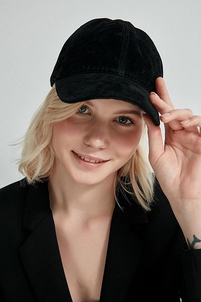 MARBERRY Women's Black Suede Cap
