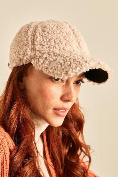 FELLMENS Furry Ecru Cap