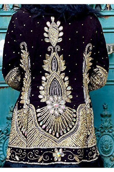 Madame Lucid Siyah Kadife El İşlemeli Kürklü Bohem Tasarım Kaban