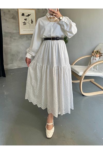 nizzell Lace Fisto Fabric Pearl Long Skirt
