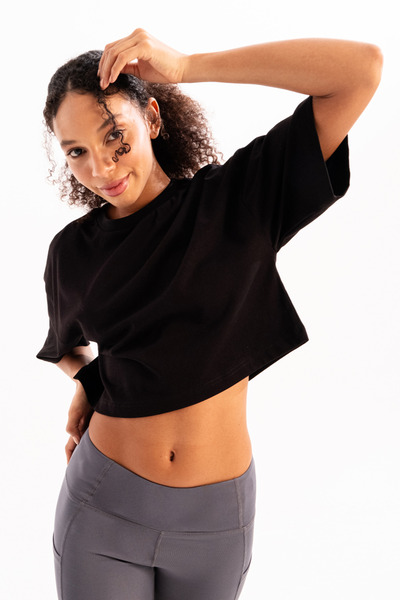 JUSTEVER 100% Cotton Crop Crew Neck Black Women's T-Shirt - Maia