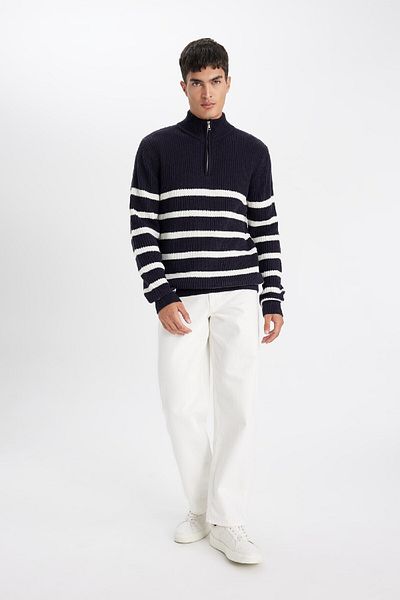 DeFacto Standard-Passform-Strickpullover mit halbem Reißverschluss und Stehkragen D3274AX24WN