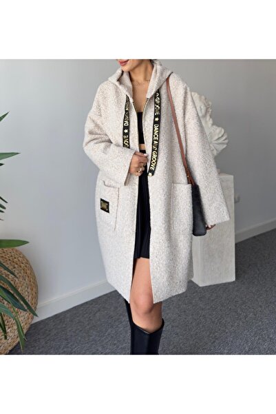 Lavanta Tekstil Palton moale cu detalii aurii Arma