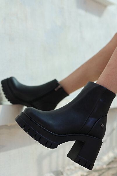 Lizzu Μαύρα γυναικεία μποτάκια με ψηλή σόλα - με φερμουάρ, Klira