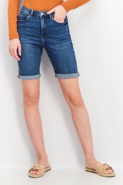 MOHITO شورت جينز نسائي بقصّة عادية وحاشية مكشوفة، لون أزرق