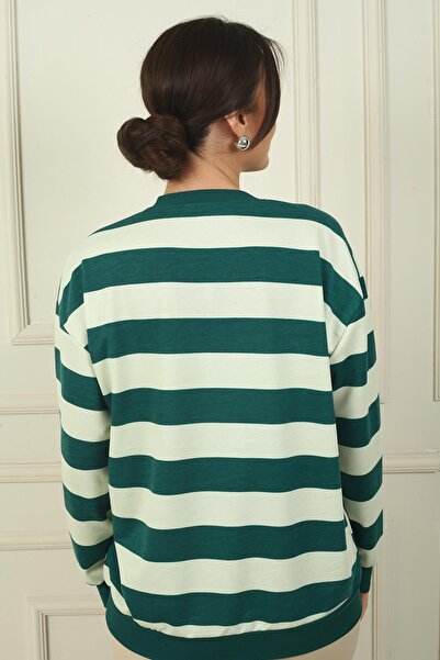 By Saygı Dámská mikina pohodlného střihu s příčným pruhem