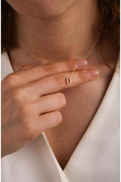 DİAMİNE PIRLANTA 14 Ayar Altın 3 Boyutlu Taşlı O Harf Kolye