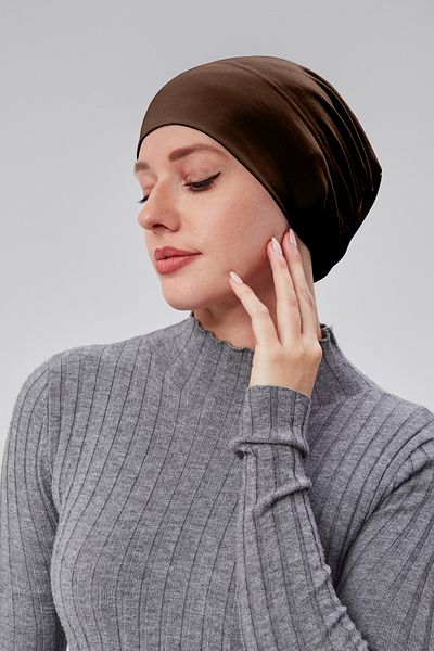 Sonbaharmoda Practical Snap-On Hijab Non-Slip - Women's Sweatshirt