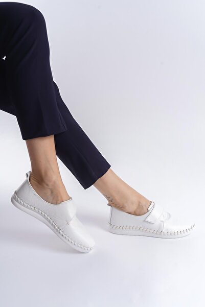 CZ London Women's Genuine Leather Velcro Stitching Detailed Round Toe Casual Flat Sole Shoes