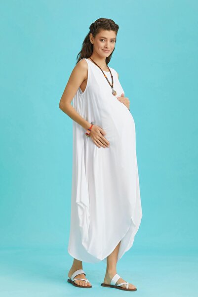 Los banditos Λευκό φαρδύ κομψό φόρεμα εγκυμοσύνης με διαγώνιο κόψιμο μπροστά