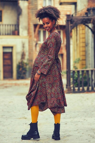 Los banditos V-подібний виріз, спідниця з балонами, сукня для вагітних