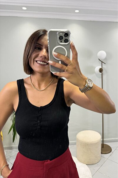 Bucle By Gizem Kare Yaka Düğmeli Top Siyah