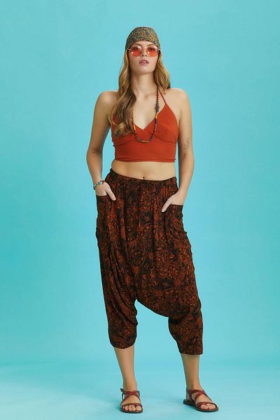 Los banditos Orange Patterned Women's Capri Baggy Trousers