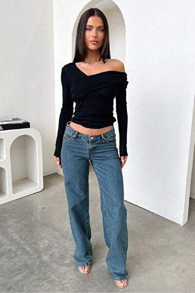 World Fashion Trends WFT5060 Μαύρη μπλούζα με γυριστό γιακά