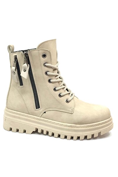 KCMN Mehtap Çift Fermuar Detaylı Kaymaz Taban Kadın Kısa Postal Bot BEJ