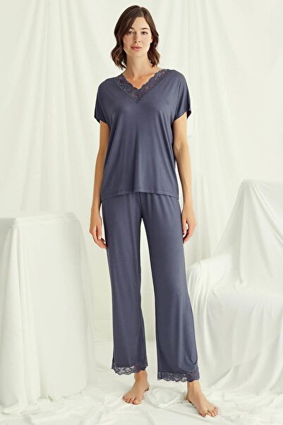 MONAMİSE 18484 Γυναικείο σετ πιτζάμες με κοντό μανίκι με λαιμόκοψη σε σχήμα V...