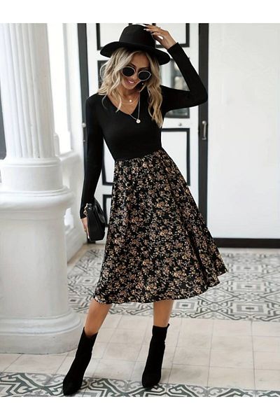 Simala Rochie scurtă din jerseu, cu mânecă lungă, cu decolteu în V, cu fundul din viscoză, cu imprimeu floral