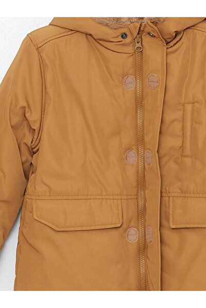 LC Waikiki LCW Kids Kapüşonlu Erkek Çocuk Şişme Mont