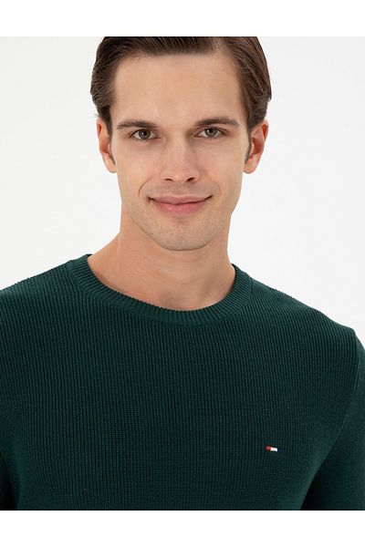U.S. Polo Assn. سترة أساسية باللون الأخضر الداكن للرجال 50298282 -VR079