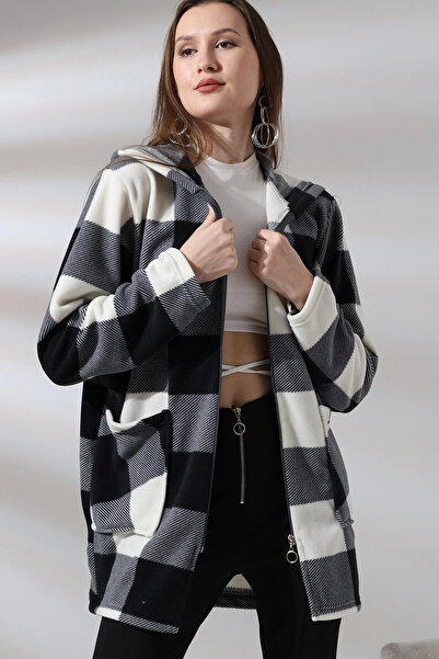 Buklemoda Поларено яке с карирана шарка - голям размер