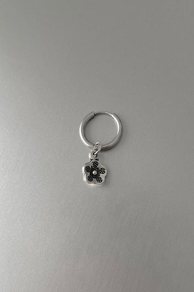 Jaida Moda Unisex Silver Tiny Daisy Figured Dangle Steel Hoop Earrings
