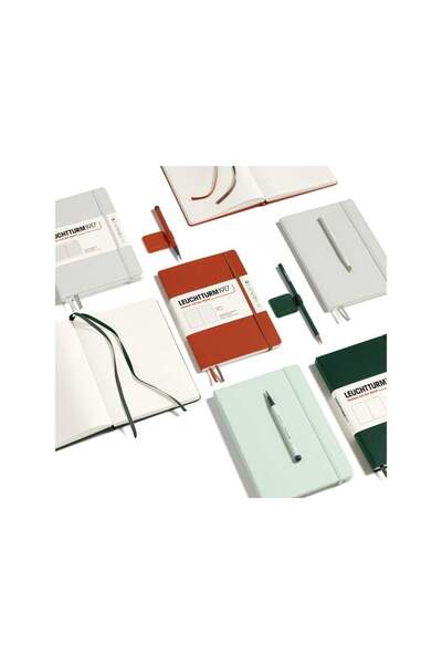 Leuchtturm1917 Leuchttrum 1917 Medium(A5) Sert Kapak, 251 Numaralandırılmış Çizgisiz Sayfa Defter Light Grey 367246