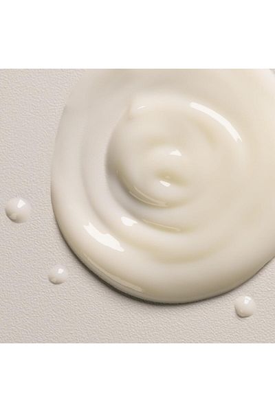 Davines Oi All in One Milk Hair Milk - Beta Carotene Rich 4.56 Fl.Oz. Beautysecretsq27