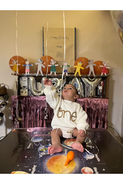 sevenpounds El İşlemeli Ekru Kazak Üzerine Krem ONE Yaş Kazağı