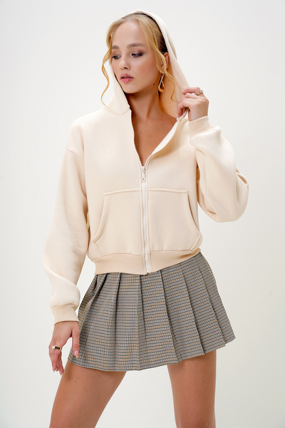 Trend Alaçatı Stili Krémová dámská Crop mikina – s kapucí, klokaní kapsa, stuha, 3 vlákna Alc-X11032