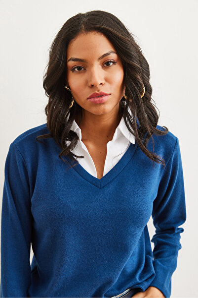 Olalook Жіноча темно-синя блузка з коміром гомлеком з деталями Салоніки BLZ19002777