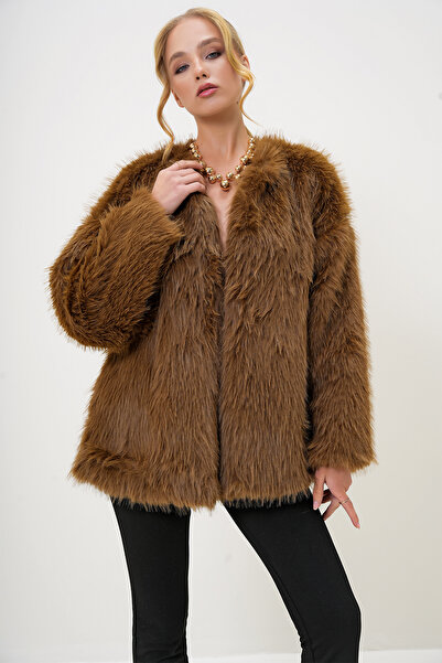 Trend Alaçatı Stili Women's Milk Coffee Crew Neck Lined Fur Coat Alc-X13210