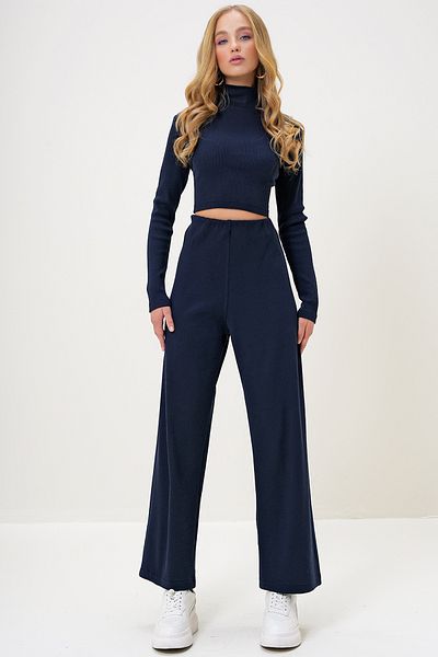Trend Alaçatı Stili Női sötétkék állógallér Camisole Crop blúz és nadrág szett ALC-X13058