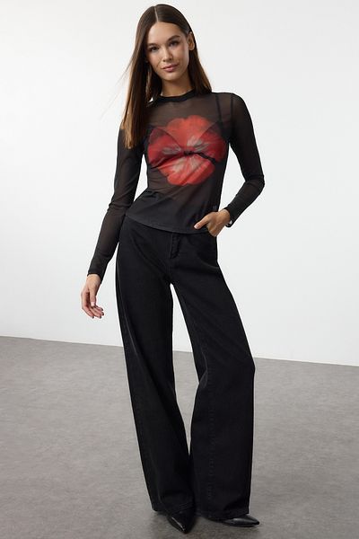 Trendyol Collection Μαύρη φλοράλ εμπριμέ μπλούζα με ελαστική πλεκτή μπλούζα TWOAW20BZ1008
