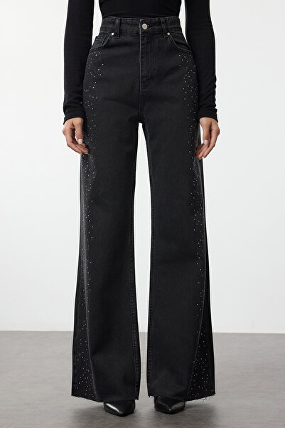 Trendyol Collection Detailní černý kámen s vysokým pasem a širokými nohavicemi TWOAW25JE00379
