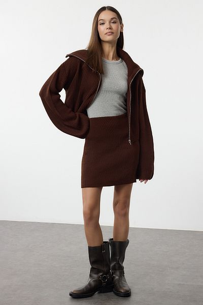 Trendyol Collection Brown Turn-Down Collar Knitwear Top and Bottom Set Twoaw25Au00012
