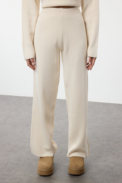 Trendyol Collection Ekru001 Плоский трикотажний комплект Комплект нижньої білизни TWOAW24AU00045