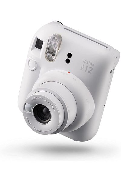 FUJI مجموعة INSTAX MINI12 مع الفيلم (10EXP) وحزام اليد، باللون الأبيض
