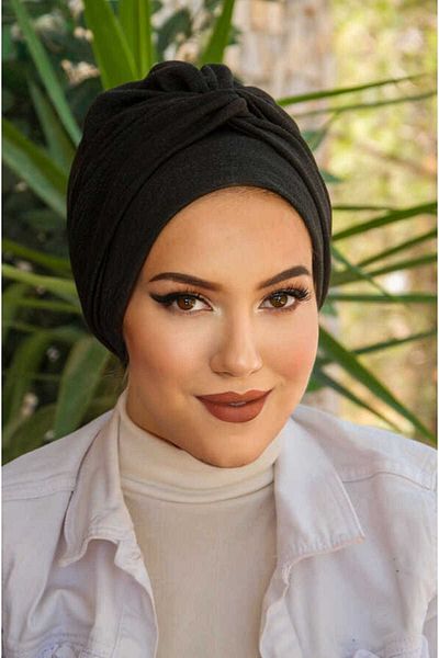 Aişe tesettür Black Shimmering Bonnet with Twist Detail