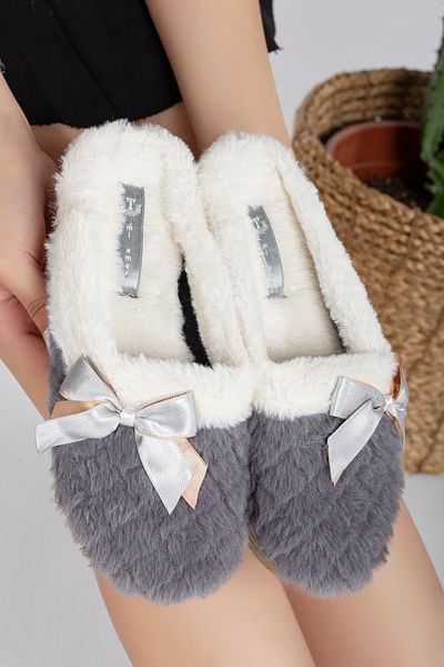 Slipcat Winter Women's House Slippers - Closed and Bow