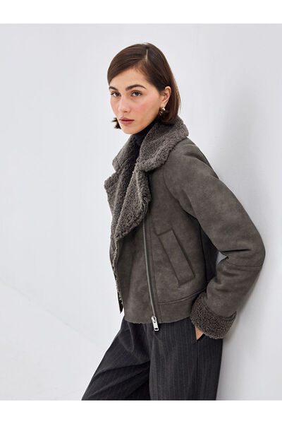 LC Waikiki Kadin Gomlek Yaka Duz Deri Gorunumlu Mont - W40395Z8