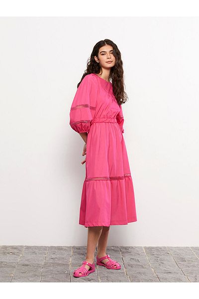 LC Waikiki Ύφασμα Poplin - Γυναικείο φόρεμα με κέντημα με λαιμόκοψη
