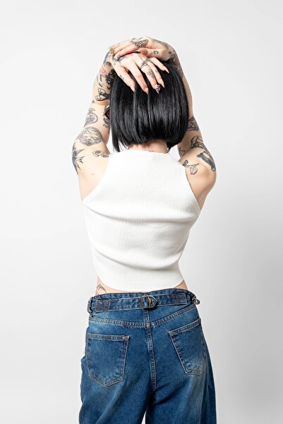 Sekizbiraltı Button Detailed Zero Sleeve White Vest