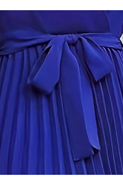 Viyamo Rochie de damă cu mânecă lungă, cu guler dublu, cu centură în talie, plisată, din crep importat