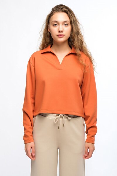 Chandraswear Orange Women's Collar Detailed Crop Cut Sweatshirt - More
