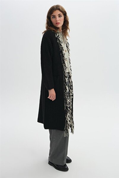 SHERIN Black Long Tasseled Sweater Cardigan